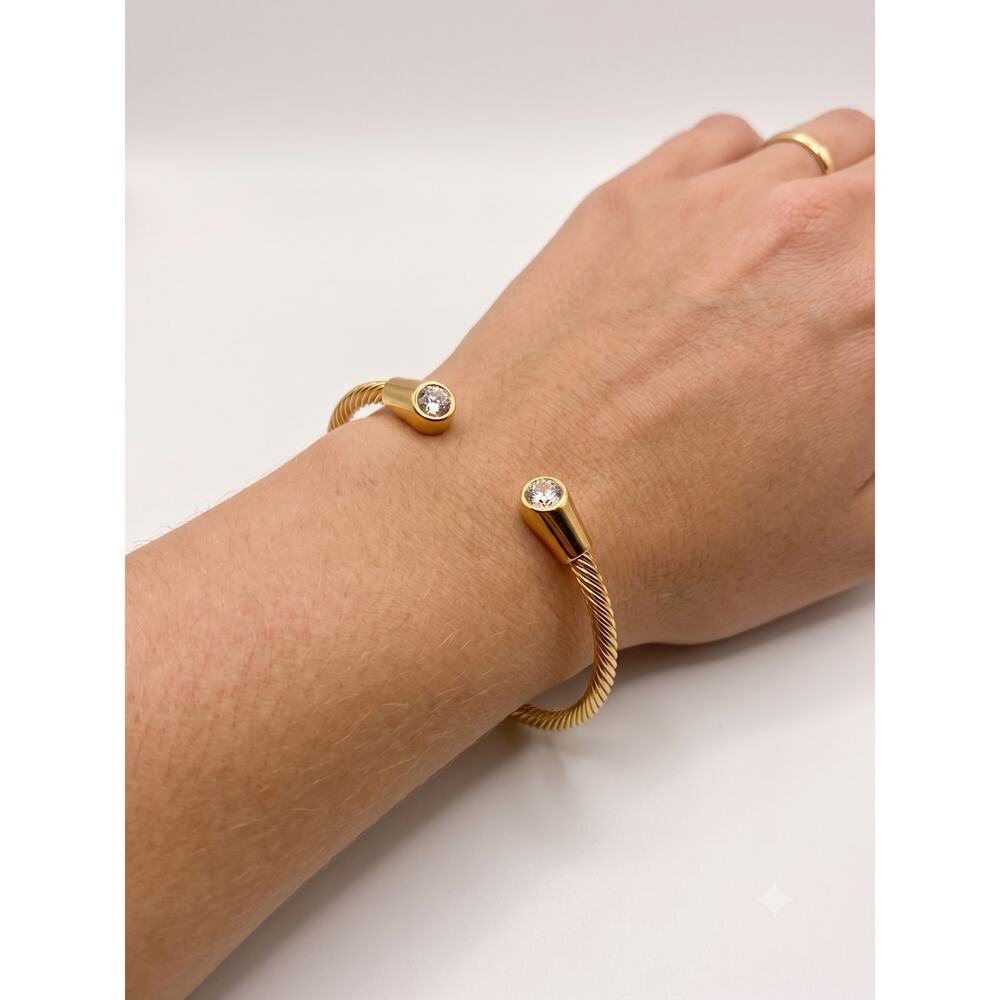 NWB 18K Gold Plated Cable Wire Cuff Bracelet with Clear CZ | Adjustable